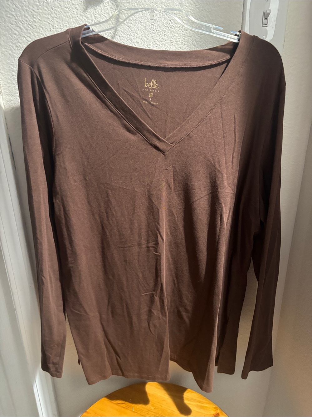 Belle by Kim Gravel Women's V-Neck Long Sleeve Top in Brown L